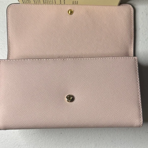 Michael Kors Blush Pink Wallet Never Used - Picture 4 of 6